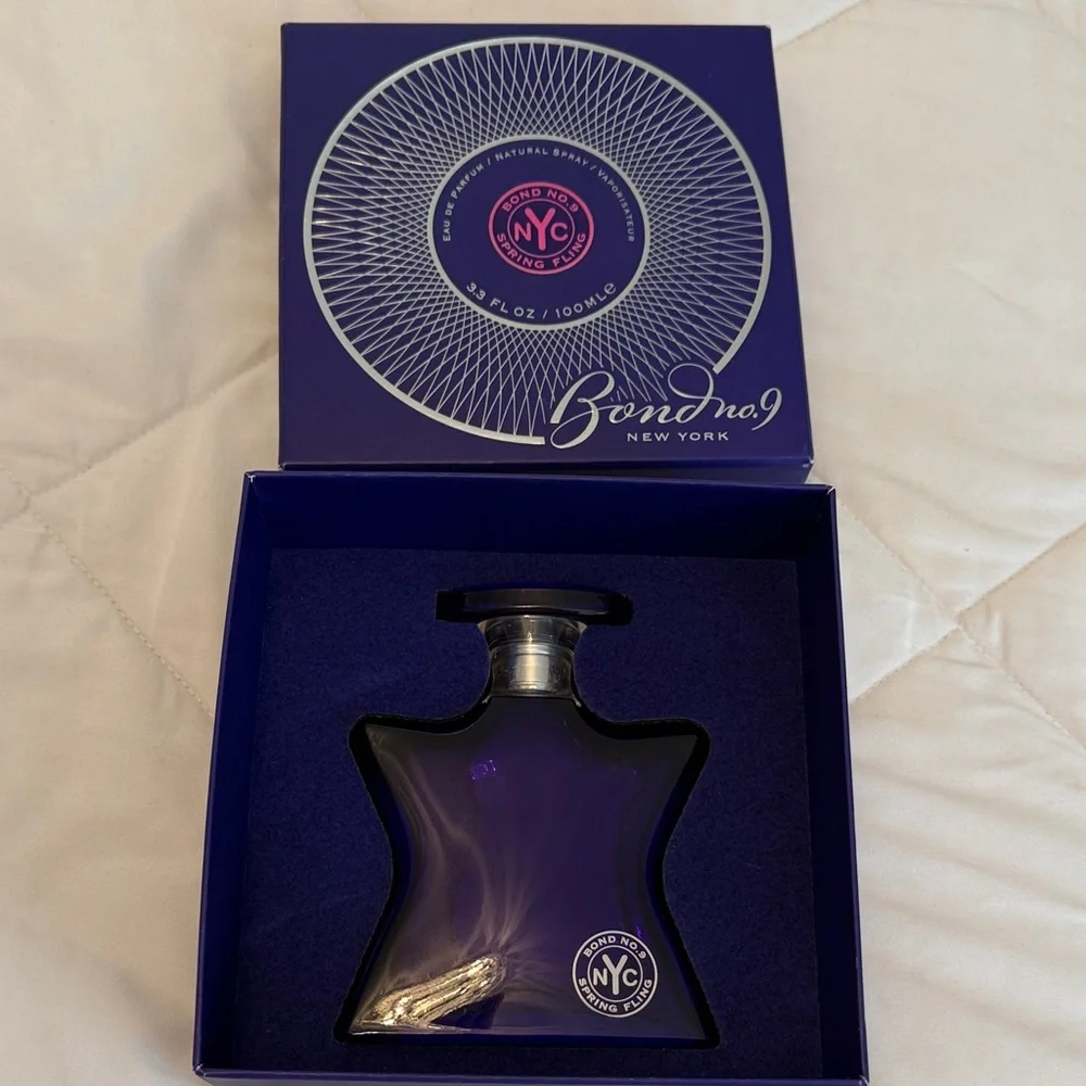 Bond No. 9 New York Purple Perfume - Picture 1 of 4